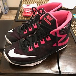 Nike Youth Girls Basketball Shoes